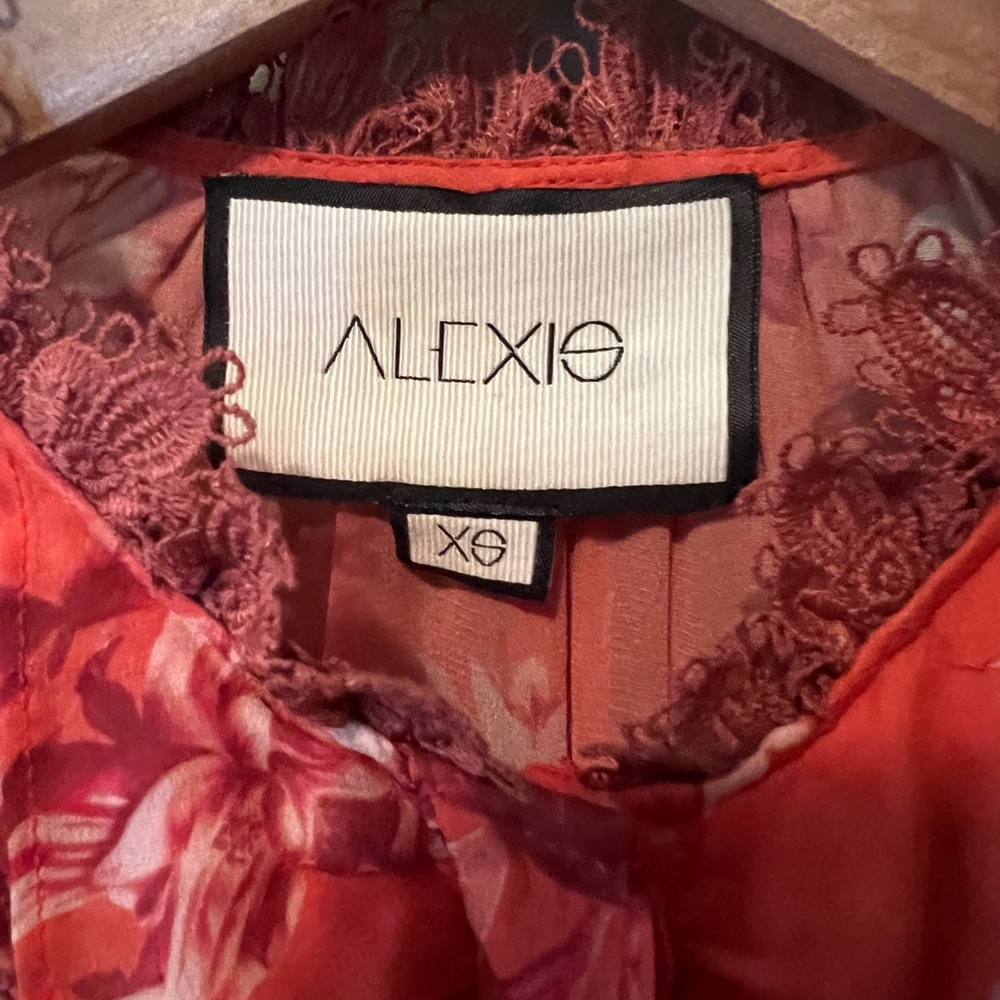 Alexis Blouse - Picture 8 of 9